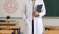 Okullarda Yeni Dönem Başlıyor: Öğretmenlere Önlük Zorunluluğu Getirildi
