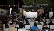 Mersin’de Gökyüzü Şöleni! Yüzlerce Kişi Perseid Meteor Yağmurunu İzledi