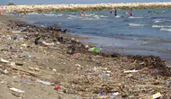 Mersin Kıyılarında Kirlilik Alarmı: Aşırı Yağışlar Karasal Atıkları Denize Taşıdı