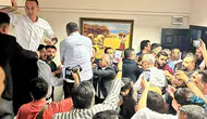 Menderes'te Arbedeli Oylama: Tutuklu Başkan İlkay Çiçek'in Koltuğuna Cumhur İttifakı Adayı Oturdu