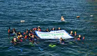Muratpaşa'nın Gönüllü Dalgıçları Deniz Dibi Temizliğinde