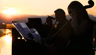 Hıdırlık Kulesi'nde Akdeniz Manzaralı Müzik Ziyafetine Yoğun İlgi