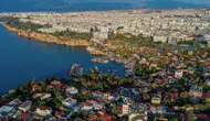 Antalya'da Sıcaklık 4 Derece Düşüyor! Sahilde Nem, İç Kesimlerde Kuruluk Alarmı