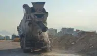 Kepez'de Vatandaş Kayda Aldı! Beton Mikseri Atığını Sokağa Dökene 200 bin TL Ceza