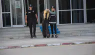 Kelepçeli Sevk: Fenomenin Eşi Adliyede Hakim Karşısına Çıktı