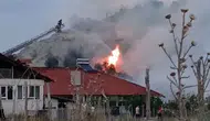 Rüzgarın Etkisiyle Büyüyen Alevler Burdur'da Bir Evi Küle Çevirdi!