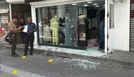 Adana’da Kıyafet ve Takı Satan İş Yerine Silahlı Saldırı: 9 Kurşun İsabet Etti