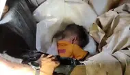 Serik'te 6 Yaşındaki Kayıp Çocuk Depoda Uyurken Bulundu