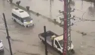 Hatay'da Şiddetli Sağanak: Yollar Göle Döndü