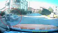 Manavgat'ta Dur Tabelasını Hiçe Sayan Otomobil Taksiye Çarptı