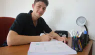 Savaşın ve Depremin Gölgesinden Tıp Fakültesine: Basri'nin Başarı Öyküsü