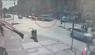 Manavgat'ta Sağ Şeritteki Otomobille Çarpışıp Refüje Çıktı
