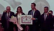 Cengizhan Gököz’ün Öğrencisi Türkan Ela Karaköse Cübbesini Giydi