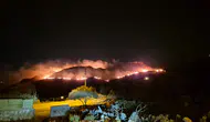 Bodrum'da Gece Yarısı Yangın! Alevler Rüzgârın Etkisiyle Hızla Yayıldı