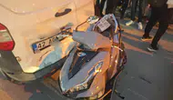 Isparta'da Zincirleme Kaza: İki Otomobil Arasında Sıkışan Motosiklet Sürücüsü Yaralandı