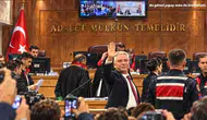 Muhittin Böcek Hakim Karşısında: “Yemek, İçmek Gibi Konularla Karşınızda Olduğuma Üzülüyorum”