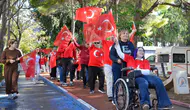 Muratpaşa'da Özel Bireylerden 29 Ekim Bando Yürüyüşü