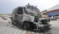 Hatay'da Seyir Halindeki Hafif Ticari Araç Alev Alev Yandı