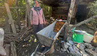 İbradı'da En Son O Kazan Kaynattı! 100 Yıllık Ağaç Teknede Meşe Külüyle Pekmez Yapıyor
