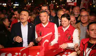 Özgür Özel'den Cumhuriyet Yürüyüşü'nde İktidar Mesajı! "Yaktık Gemileri, Yeni Bir Yoldayız"