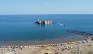 Mersin'de Ekim Ayında Yaz Havası: Kızkalesi'nde Ekim Denizine Yoğun İlgi