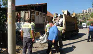Kepez'de Çöp Evde Yaşayan Yaşlı Kadına Umut Eli Uzatıldı!