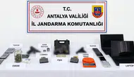 Kumluca'da Jandarmadan Uyuşturucu ve Silah Operasyonu: 5 Gözaltı