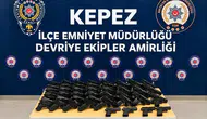 Kepez'de Gizlenen Cephanelikten Onlarca El Yapımı Tabanca Çıktı