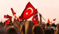 Cumhuriyet Ateşi Kaş’ta Yanıyor! 103. Yılda Her Eve Bir Bayrak!