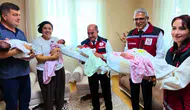 Kaş'ta Dördüz Kız Bebek Mucizesi: 28 Gün Sonra Taburcu Oldular