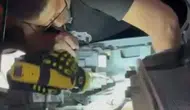 Hatay'da Motor Kısmına Sıkışan Yavru Kedi Annesine Kavuştu!