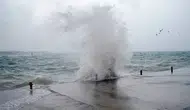 Meteorolojiden Antalya'ya Fırtına ve Sağanak Alarmı