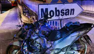 Hatay'da Motosiklet Bariyerlere Çarptı: 2 Kişi Yaralandı
