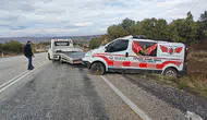 Isparta’da Cenaze Nakil Aracı Şarampole Devrildi: Sürücü Yaralandı!