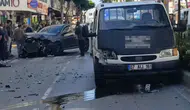 Manavgat'ta Kırmızı Işık İhlali Yapan Kamyonet Otomobile Çarptı: 2 Yaralı