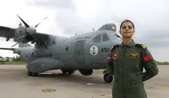 Türk Deniz Kuvvetleri Tarihinde Bir İlk: Üsteğmen Hilal Aydın İlk Kadın Uçak Pilotu Oldu