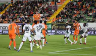 Alanyaspor Sahasında Yıkıldı! Kocaelispor Alanya’da 3 Puanı Aldı
