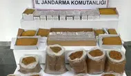 Alanya ve Aksu'da Araçlardan On Binlerce Kaçak Ürün Çıktı