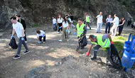 Kemer Belediyesi'nden Çalış Tepesi'nde Çevre Temizliği