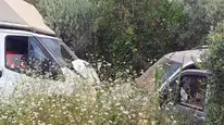 Döşemealtı'nda Trafik Kazası: Çarpışan Araçlar Bahçeye Savruldu