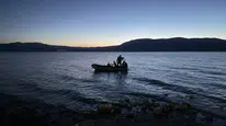 Burdur Gölü'nde Kano Paniği: Saatlerce Aranan İki Kişi Sağ Bulundu!