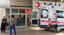 Kozan'da Traktör Devrildi: Mahalle Muhtarı Ağır Yaralandı