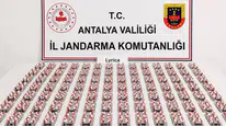 Döşemealtı’nda 5 Adrese Uyuşturucu Baskını! Evlerden Çıkanlar Şaşırttı