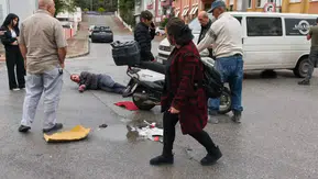 Manavgat’ta Kamyonetle Çarpışan Motosiklet Sürücüsü Yaralandı