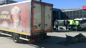 Burdur Küçük Sanayi'de Korkutan Kaza: Genç Sürücü Yaralı