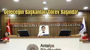 Antalya’da Meclis Çocuklara Emanet: Geleceğin Işıkları Koltuğa Oturdu