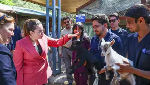 Başkan Vekili Büşra Özdemir’den Cüce Keçilere İsim Anneliği