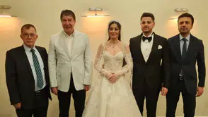 Mimar Sinan’da Görkemli Düğün: Berk ve Özüm Nur Çifti Hayatını Birleştirdi