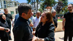 Büşra Özdemir’den Ramazan Demir’e Cenazede Taziye Ziyareti
