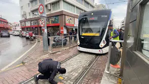 İsmetpaşa Durağında Kedi Operasyonu: Tramvay Seferlerine Ara Verildi!